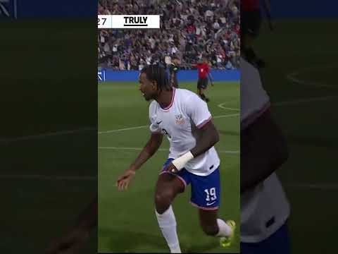 Wright bends in his brace 💪🦅