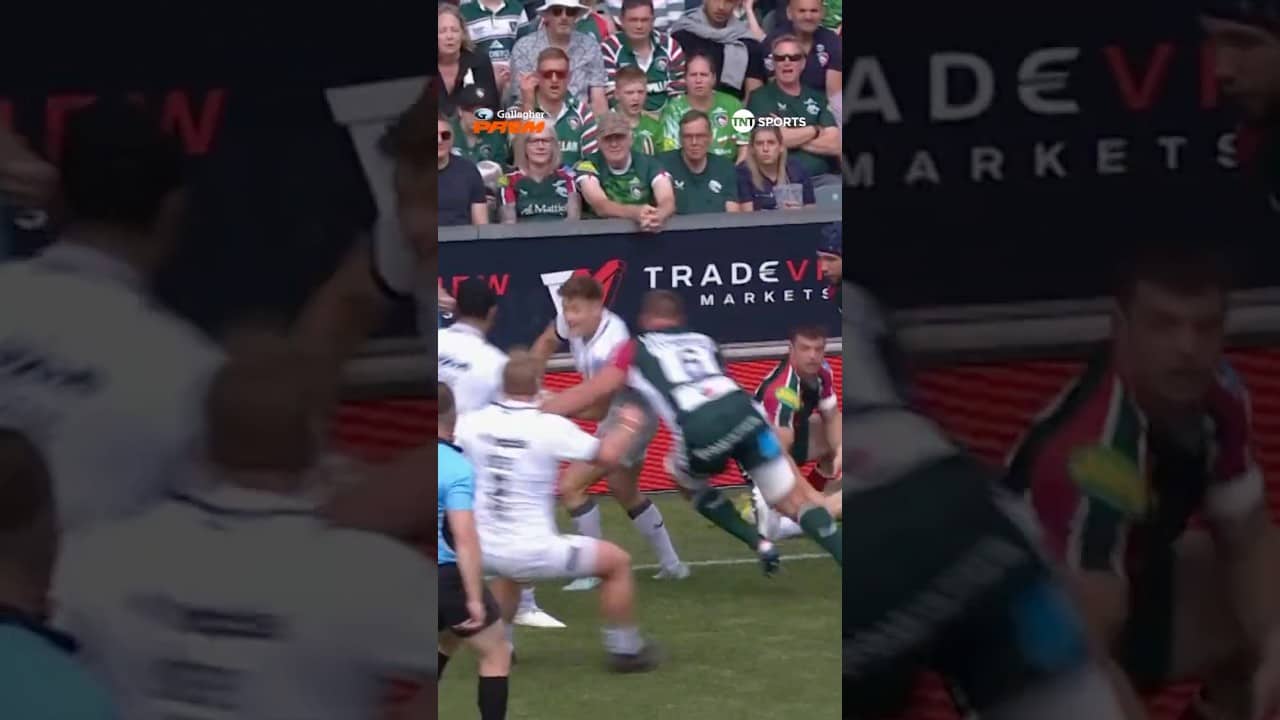 Scrum-half SMASHED! #PREMxBuffaloTrace