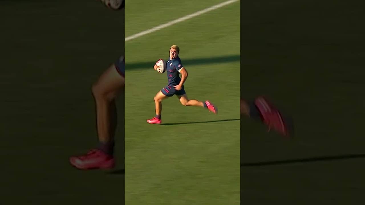 Have you seen a kick like this 🤯 #Rugby #WorldRugbyJuniors #Shorts