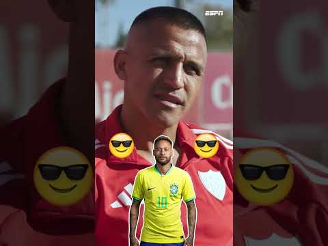 Alexis Sánchez picks the best ever players in these categories 👀