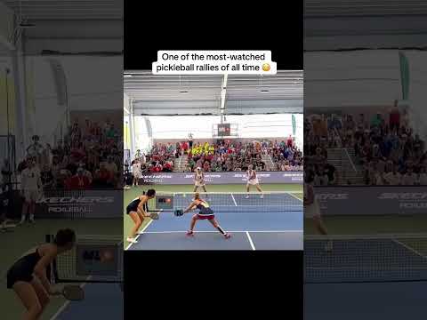 This was wild 🔥 (via @thekitchenpickleball/TT)