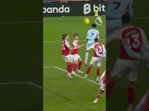 Super David Raya save! 🧤⛔️