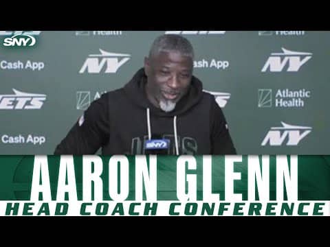 Aaron Glenn reacts to the Jets third win of the season