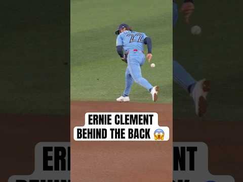 Ernie Clement flipped this ball to Andrés Giménez BEHIND HIS BACK for the out 😮‍💨 #BlueJays