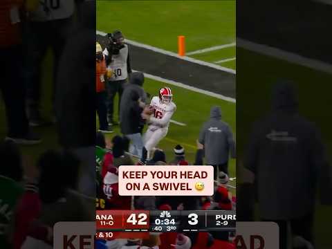 Gotta keep your head up on the sidelines! 😬