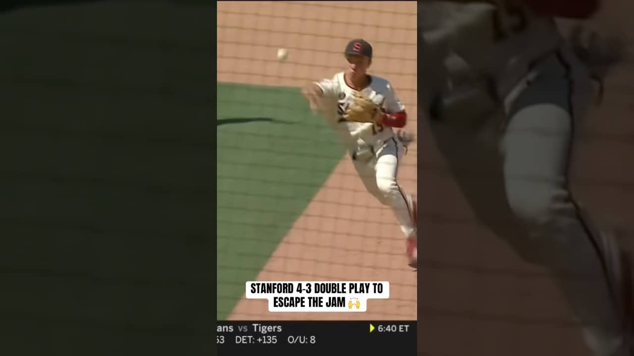 Turning 2️⃣ to end the inning #stanford #stanfordcardinal #collegebaseball #baseball #ncaabaseball