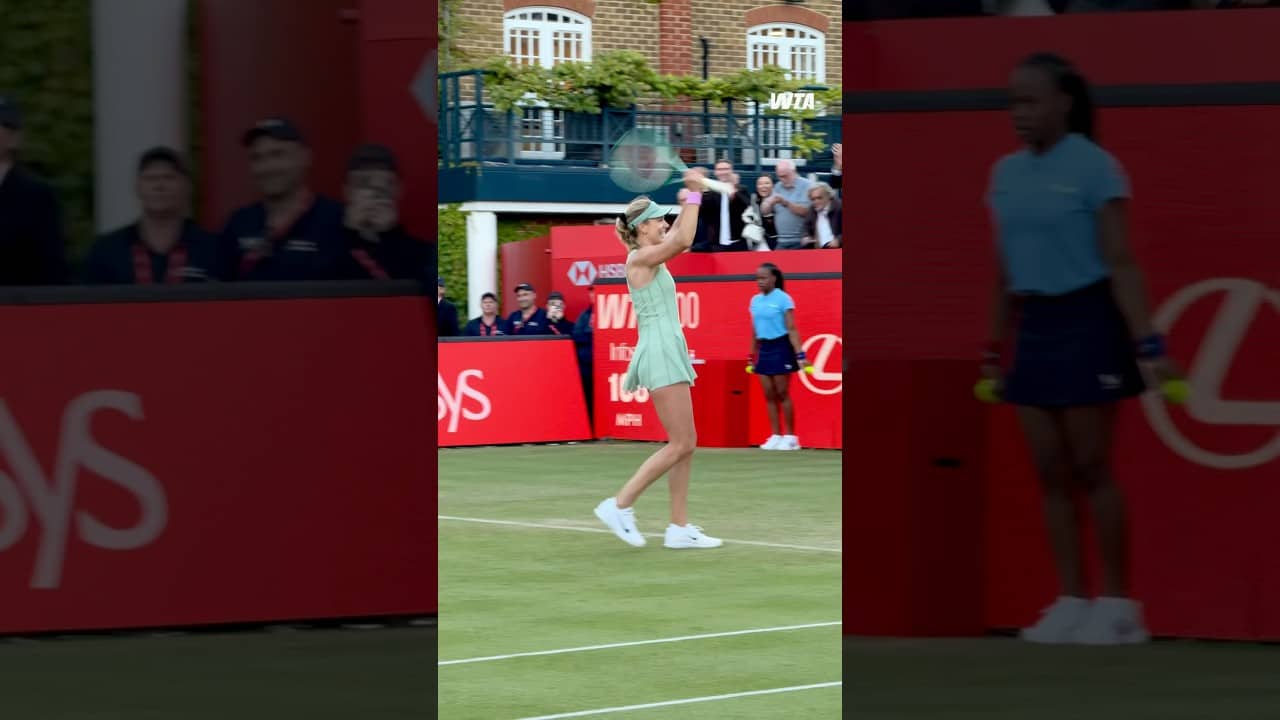 UNBELIEVABLE 🤩 On home turf, Katie Boulter defeats the No. 1 seed Rybakina in London 7-5, 2-6, 6-4.