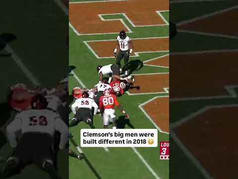"That's the fridge coming right at you" 😂 #clemson #clemsontigers  #accfootball #collegefootball