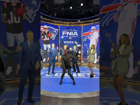 Devin McCourty steals the show 🕺