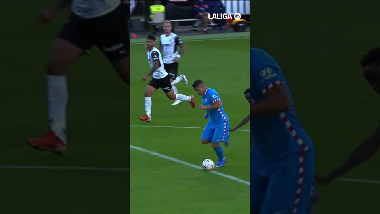 Luis Suárez's goal 🆚 Valencia (📆 21/22)