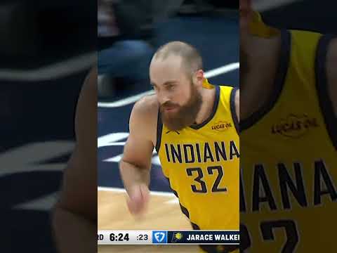 "With the TWISTER." Jay Huff Spins to the Basket 🌪️