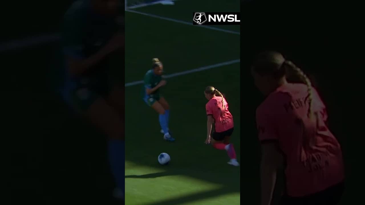 Give Alex Pfeiffer an inch and she’ll find the net. 😮‍💨⚽️