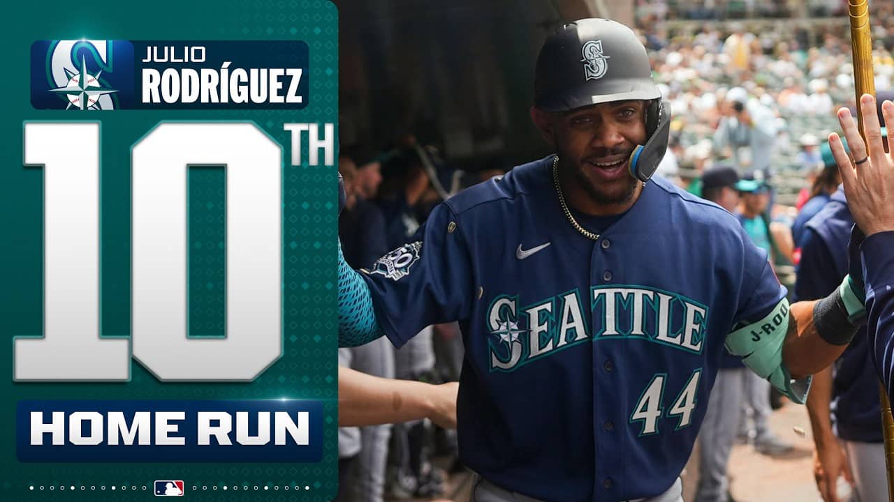 10 HRs for Julio Rodríguez 🔱 He hammers a 3-run shot for the Mariners in the 8th! | MLB Highlights