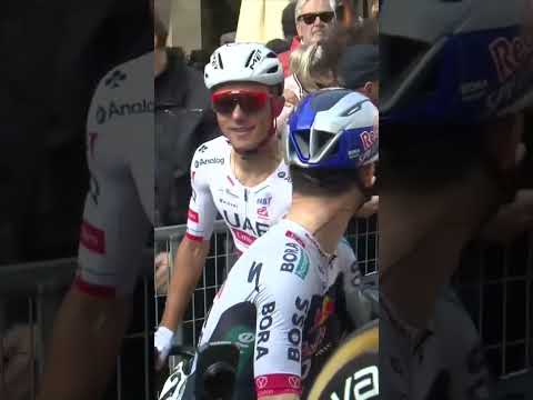 Cycling's special guard of honour for the retirees at Il Lombardia 👏 #cycling #guardofhonour