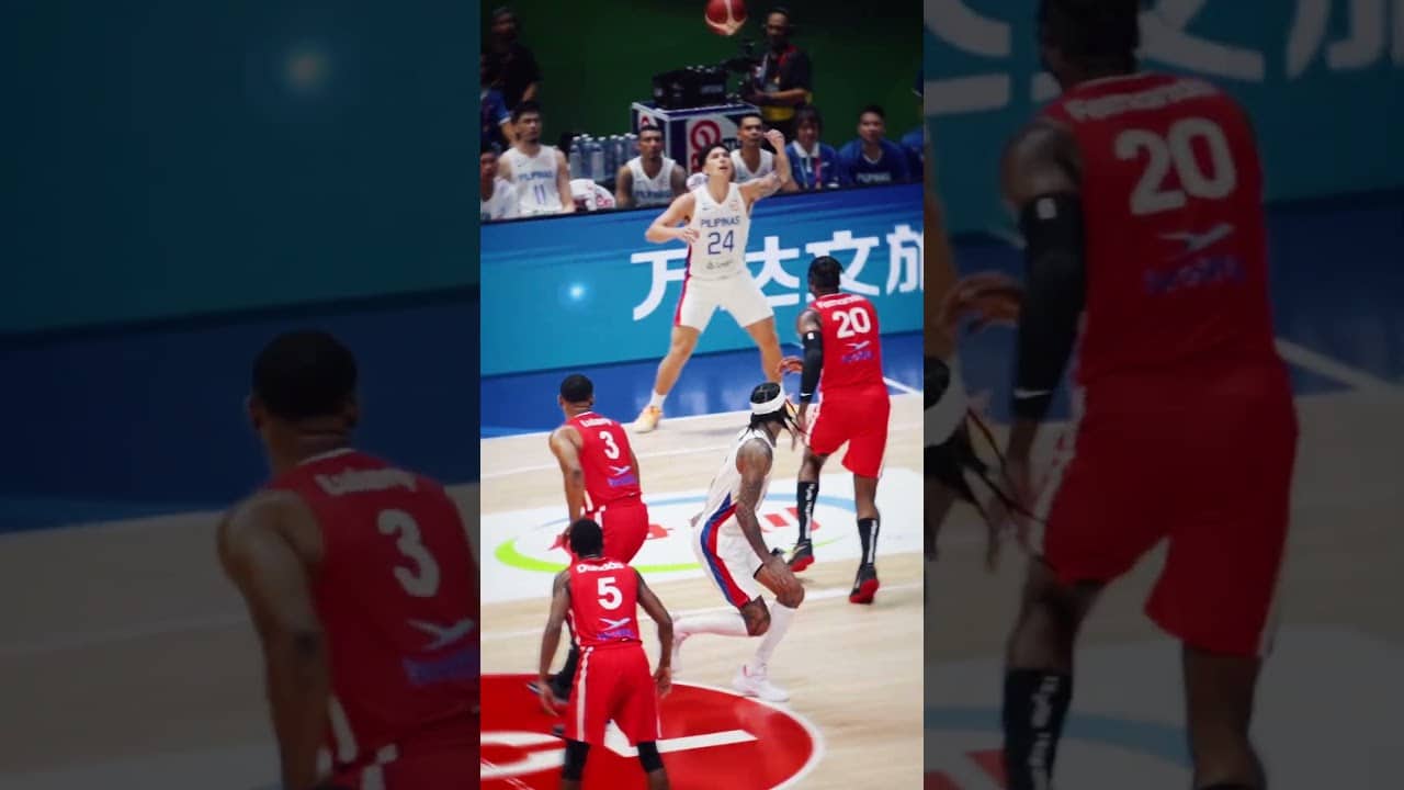 Jordan Clarkson 🤝 Dwight Ramos #FIBAWC