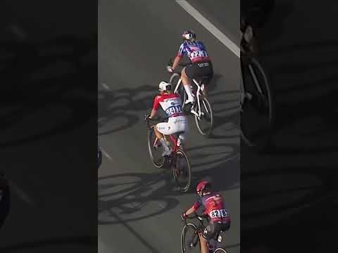Wiebes wins UAE Women's Tour stage 1 😮‍💨