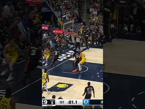 Full 💨 Court 💨 Hustle 💨 T.J. McConnell Sprints Down Full Length of Court for Bucket Before Buzzer