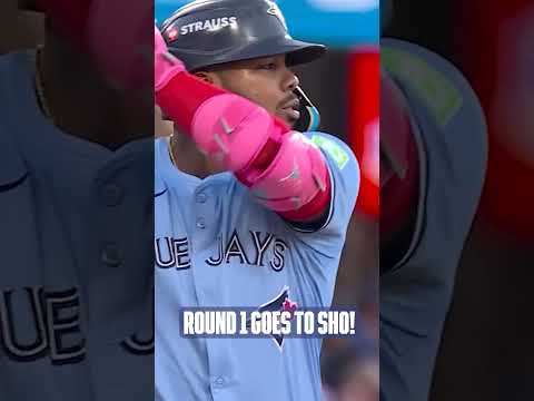 Round 1 of Shohei vs. Vladdy goes to Shohei! (Full AB in under a minute!) 😳 #WorldSeries