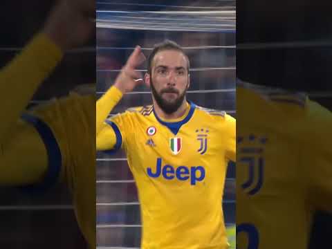 HIGUAIN vs NAPOLI 🥵 #football #goals #soccer