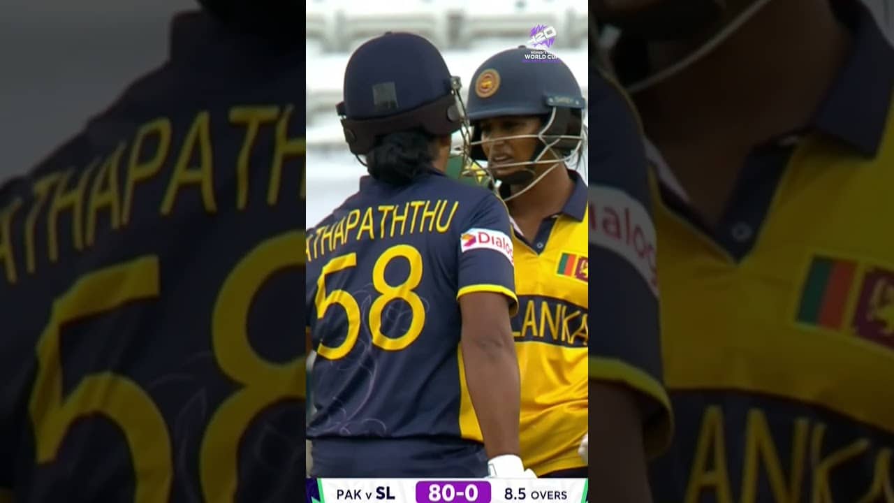 Chamari Athapaththu takes charge with a huge six 🙌