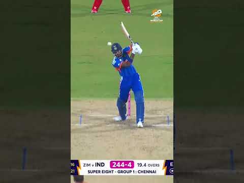 Hardik Pandya's trademark knock wins him the @aramco POTM in their Super 8 contest in Chennai 👊