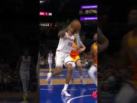 KD TO JABARI FOR THE SLAM 🤝 #rockets