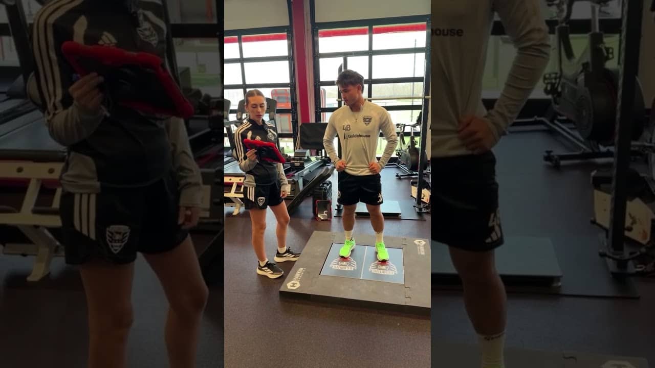 A behind the scenes look at what performance scientist, Grace Fobes does for the team at practice 💪
