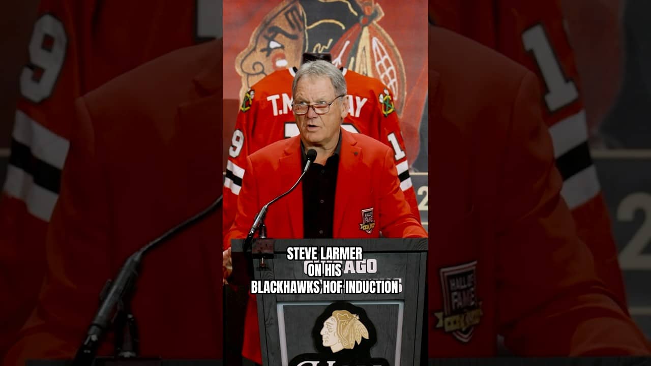 Steve Larmer is officially inducted in the Blackhawks Hall of Fame ❤️ #nhl #hockey #blackhawks
