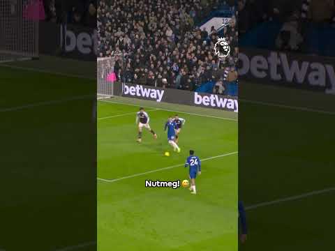 Cole Palmer NUTMEG Alert 🚨🥜