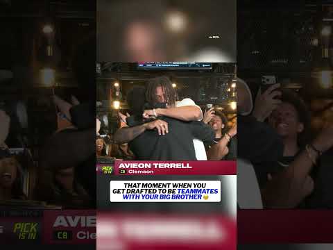 AJ and Avieon Terrell are now teammates with the Falcons ♥️