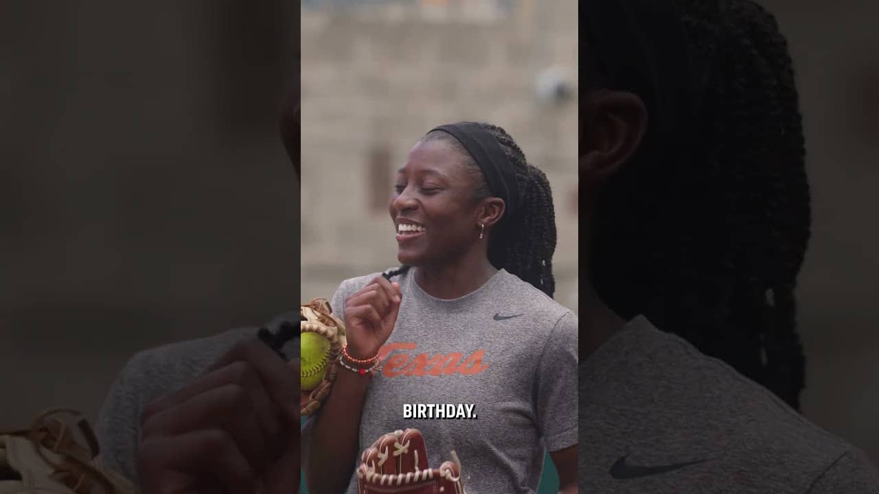 Kayden Henry mic'd up at Texas softball practice 🎤 #shorts