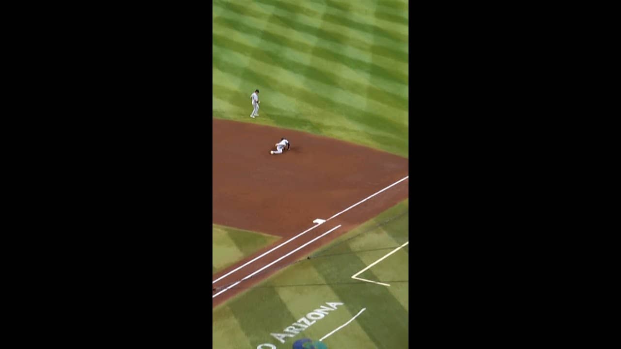 Munetaka Murakami flashing the leather! #defense #MLB #highlight