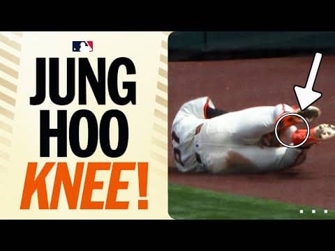 Jung Hoo Lee holds on WITH HIS KNEES to make a SPECTACULAR catch | 이정후 하이라이트