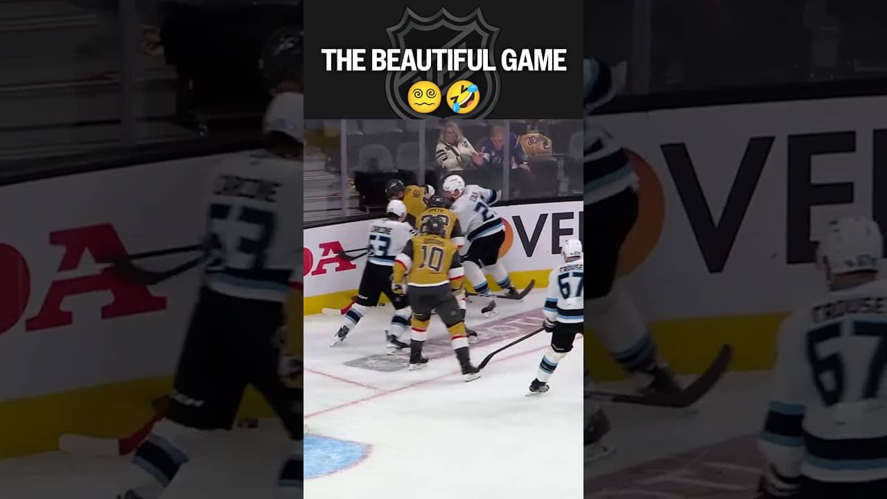 CHAOS behind the net 🤣