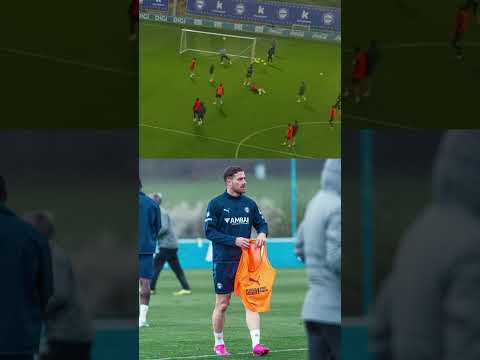Chilena de Toni Martínez en el último entrenamiento. #football #alaves #shorts