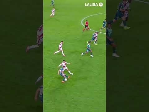 IMPARABLE 🛡️ #alaves #shorts #laligahighlights #pablo #ibañez