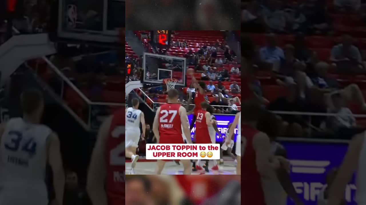 Soaring high above the Utah mountains 🏔️😮 #hawks #nba #dunk #jacobtoppin