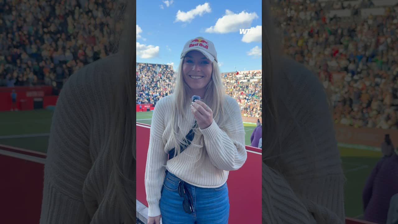 GOAT supporting GOAT 🐐 Lindsey Vonn was in attendance at Queen’s! #WTA #SerenaWilliams #LindseyVonn