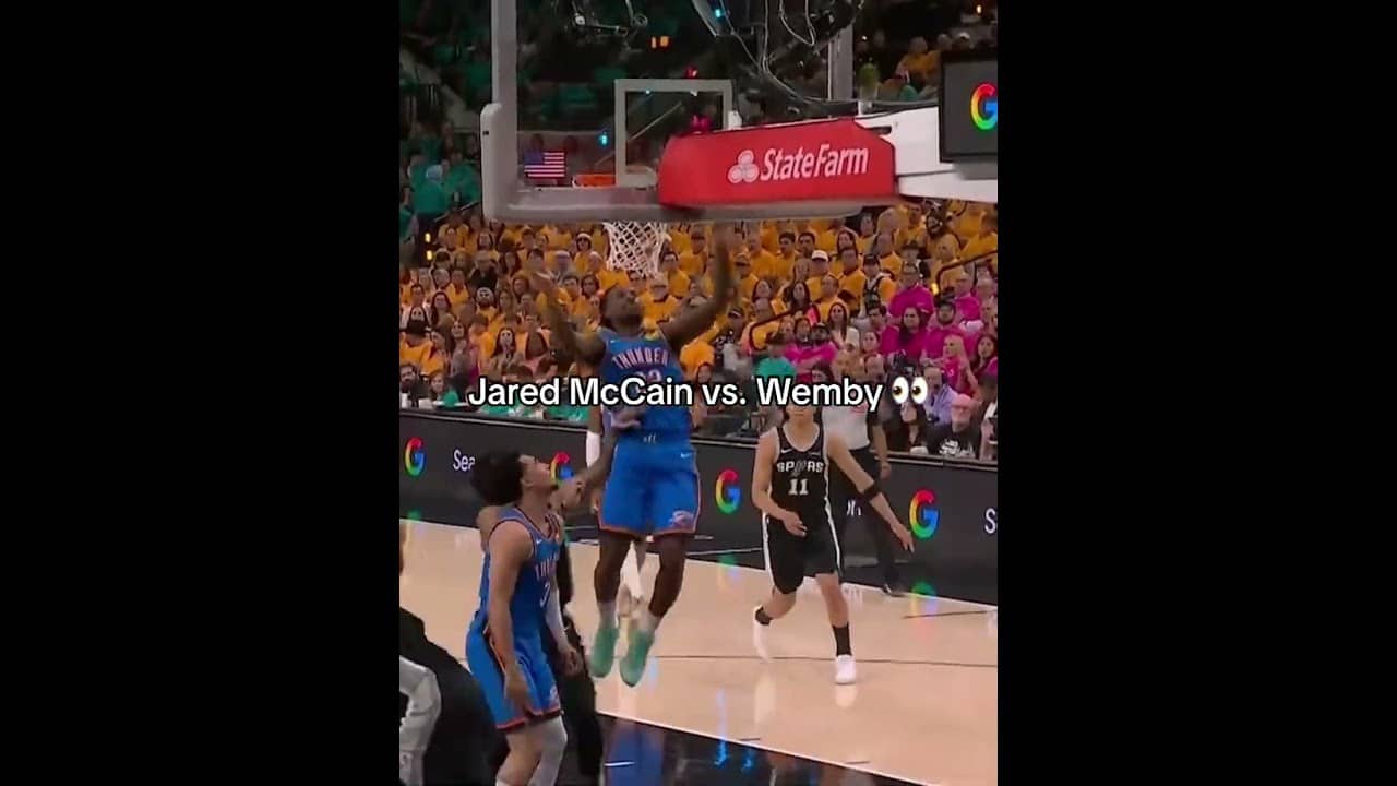 McCain had a playoff career-high 24 PTS in Game 3 🔥