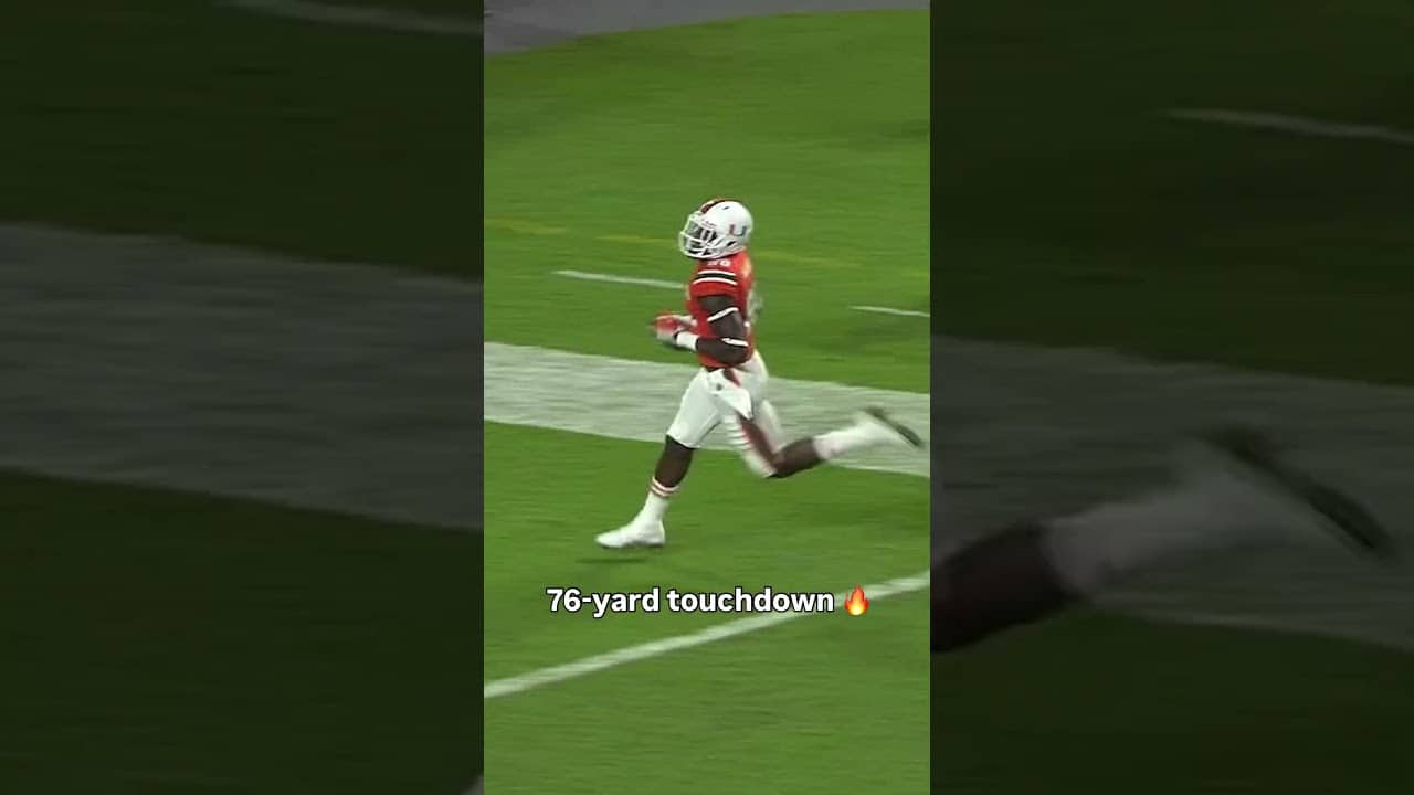 He stayed strong on his feet 👏 #miamihurricanes #accfootball #collegefootball