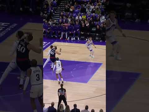 Harden behind the back dime to Beal👀