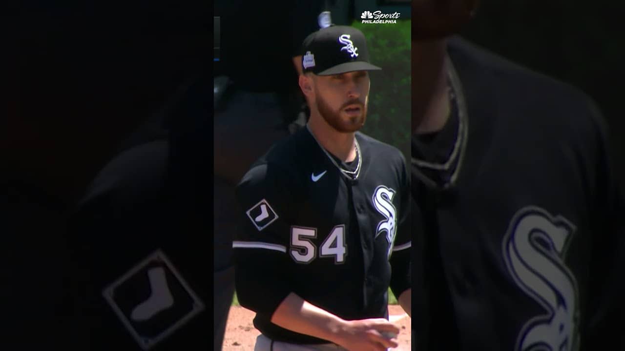 MARCHÁN GOES YARD FOR THE LEAD 😱