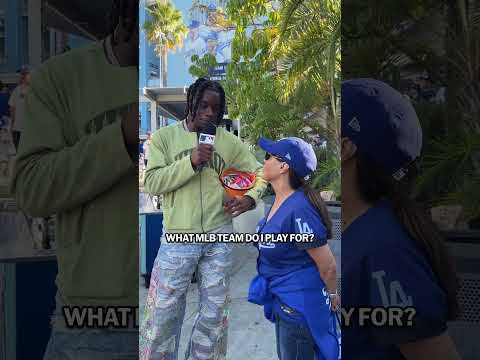 Lawrence Butler brought Halloween with him to Dodger Stadium 🎃