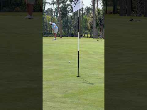 Flag in or out when putting?? Bet you thought that was in didn’t you 🙃