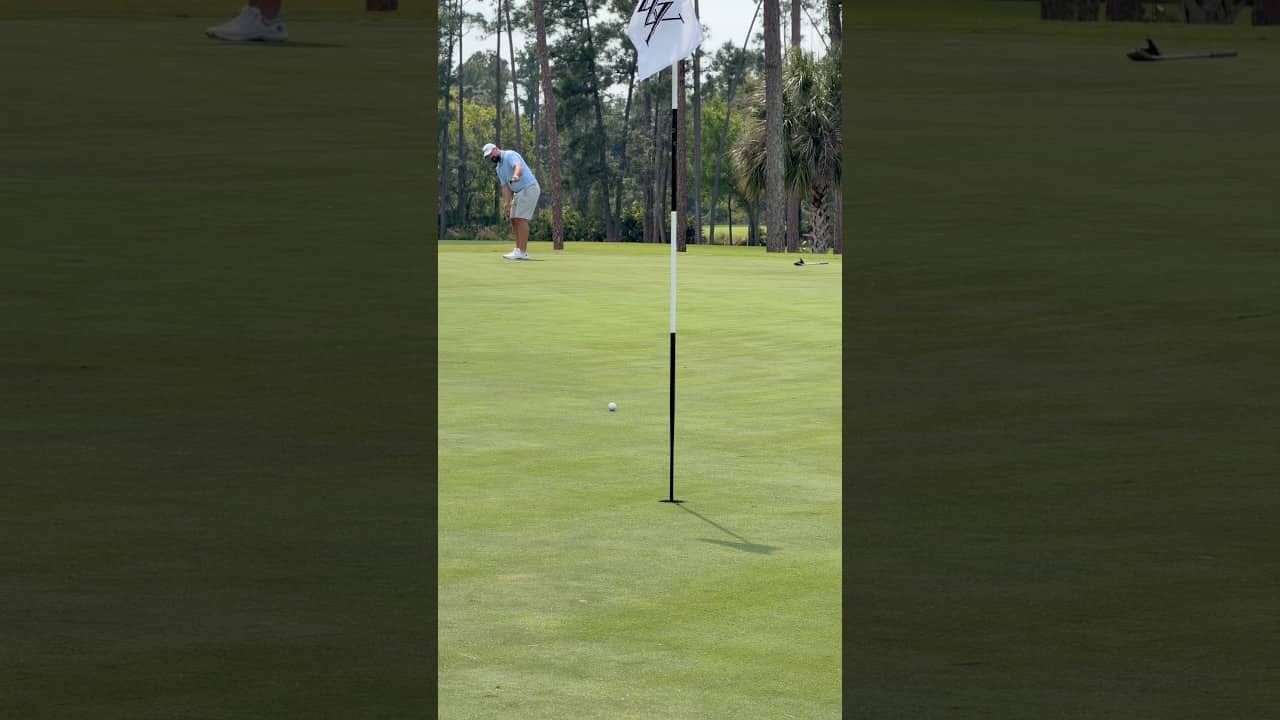 Flag in or out when putting?? Bet you thought that was in didn’t you 🙃