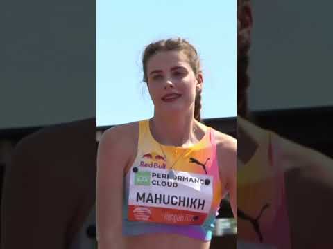MAHUCHIKH WINS 🇺🇦 The world record holder clears 1.94m to win the women’s high jump in Hengelo
