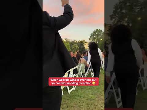 Weddings on a college football Saturday 🤣 (via @gracekaleyshaw/TT)