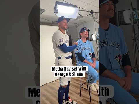 George Springer crashes Shane Bieber’s media day set 😂 #MLB #BlueJays #Toronto
