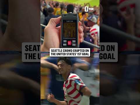 Unbelievable reaction from the Seattle crowd