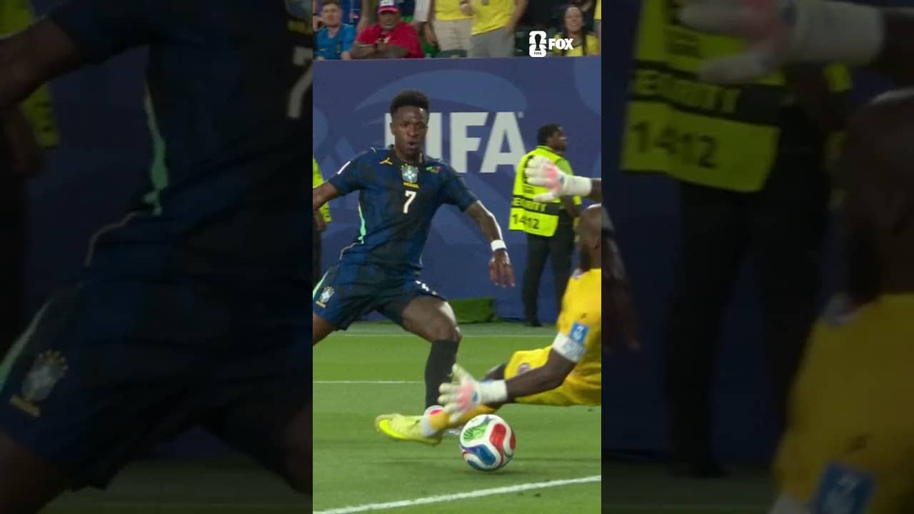 Vini Jr. passed this one under Johny Placide and into the back of the net